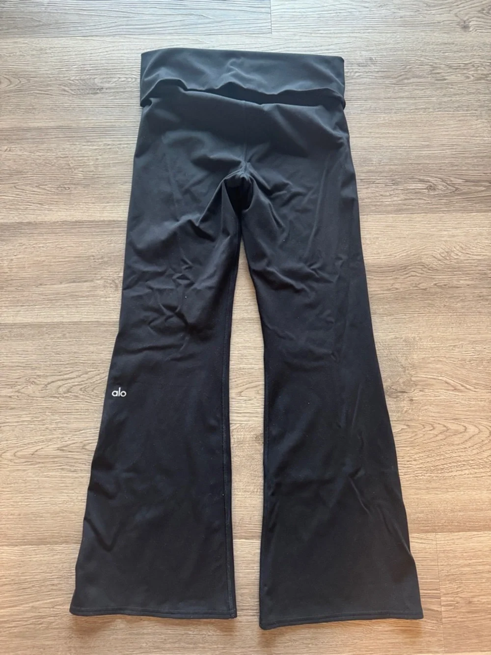 ALO Softsculpt 7/8 Foldover Flare Legging - Picture 7 of 8